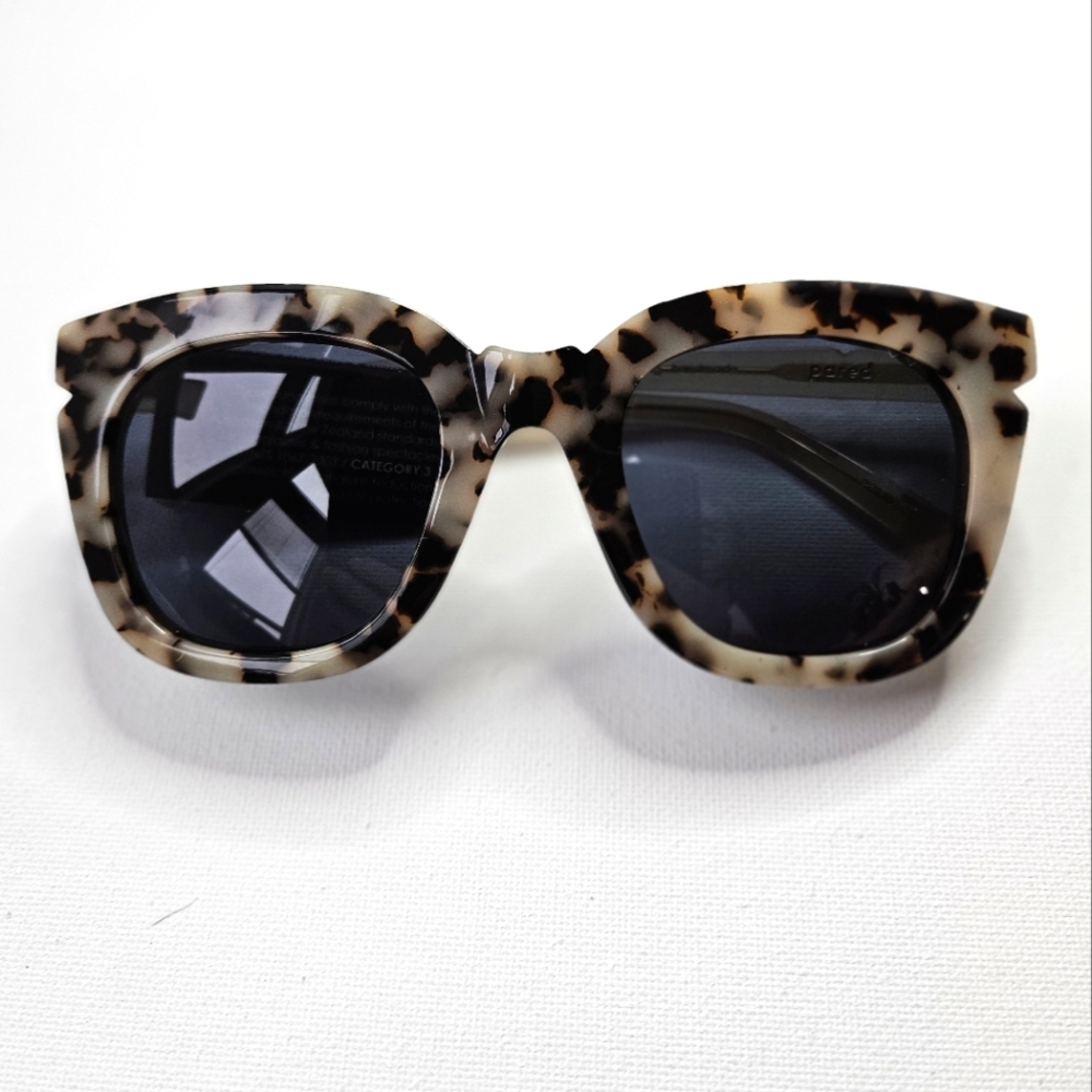 Pared Sunglasses Pools & Palms in Cookies & Cream NIB!